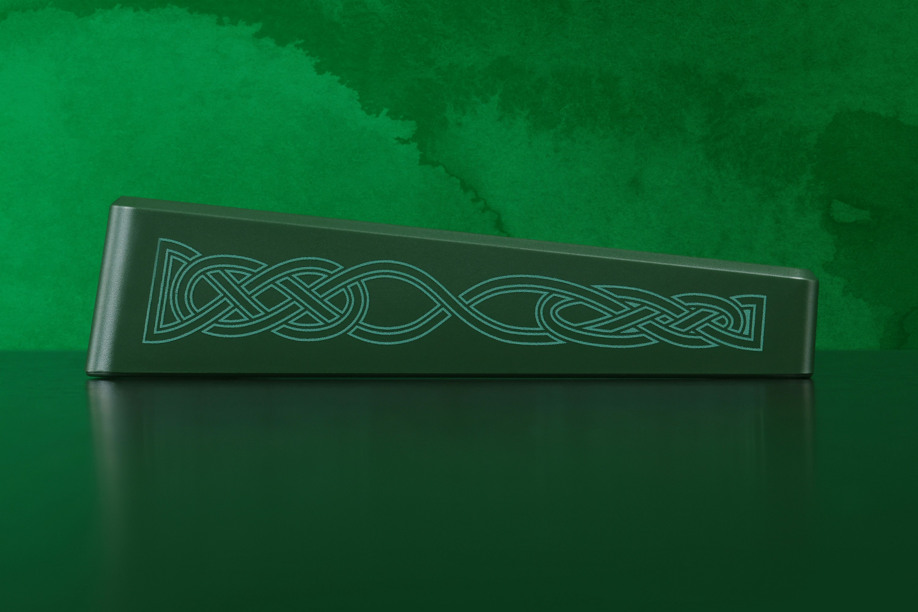 Drop + The Lord of the Rings™ Rohan™ CSTM Decorative Case