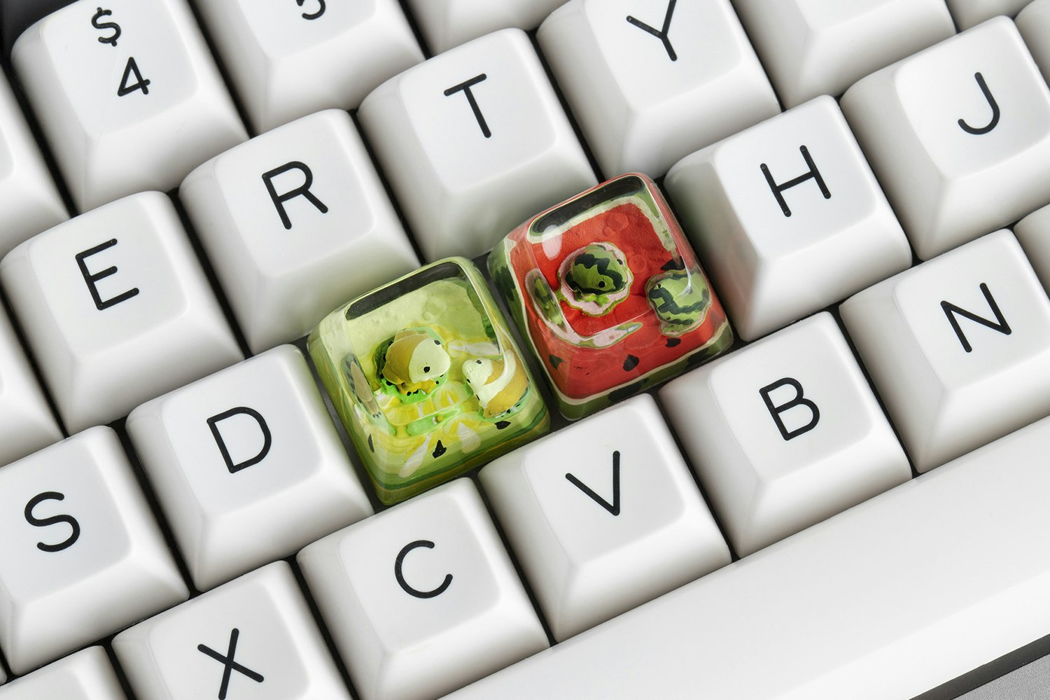 Dwarf Factory Anura Frog Resin Artisan Keycap