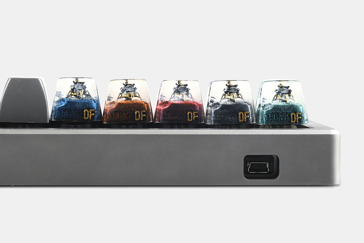 Dwarf Factory Apollo Artisan Keycap