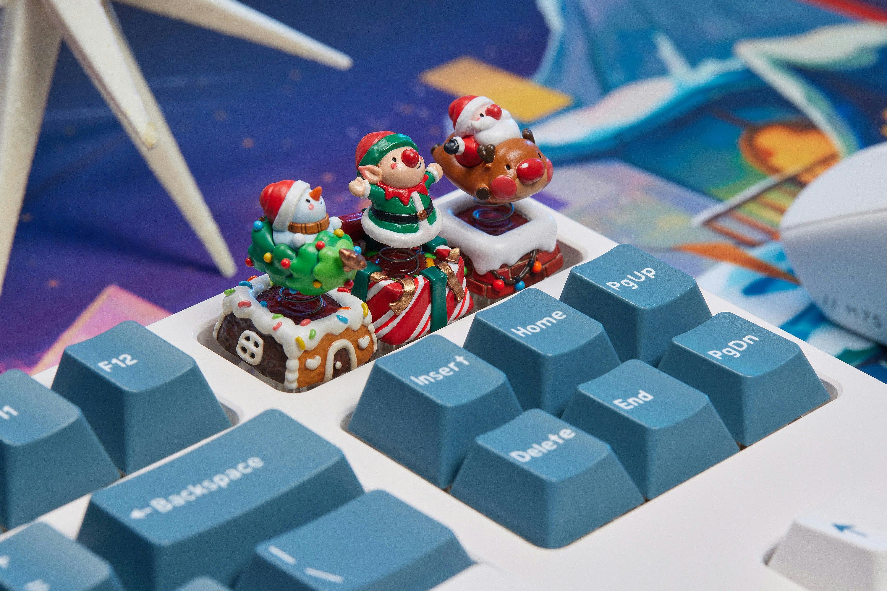 Dwarf Factory ArtiSANTA Christmas Artisan Keycaps – Jingle Jiggle Edition