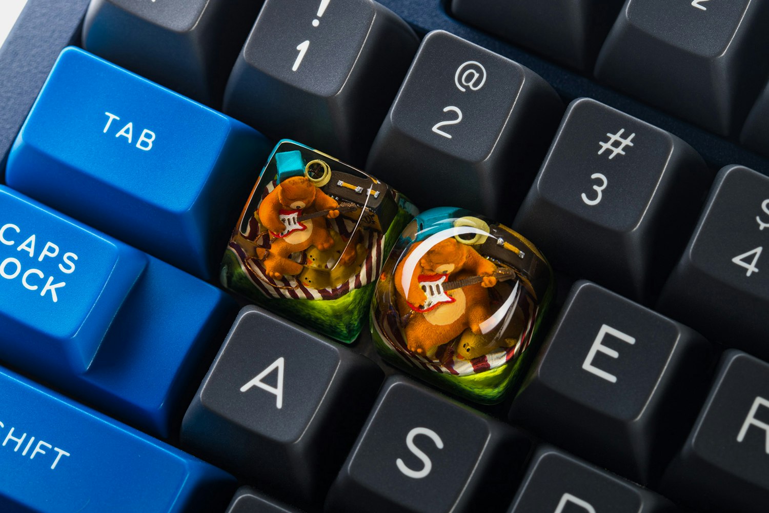 Dwarf Factory Artist Bear Artisan Keycap