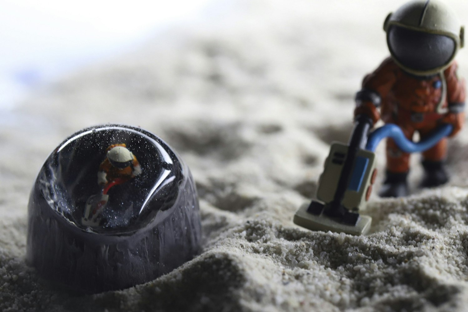 Dwarf Factory Moondust Artisan Keycap