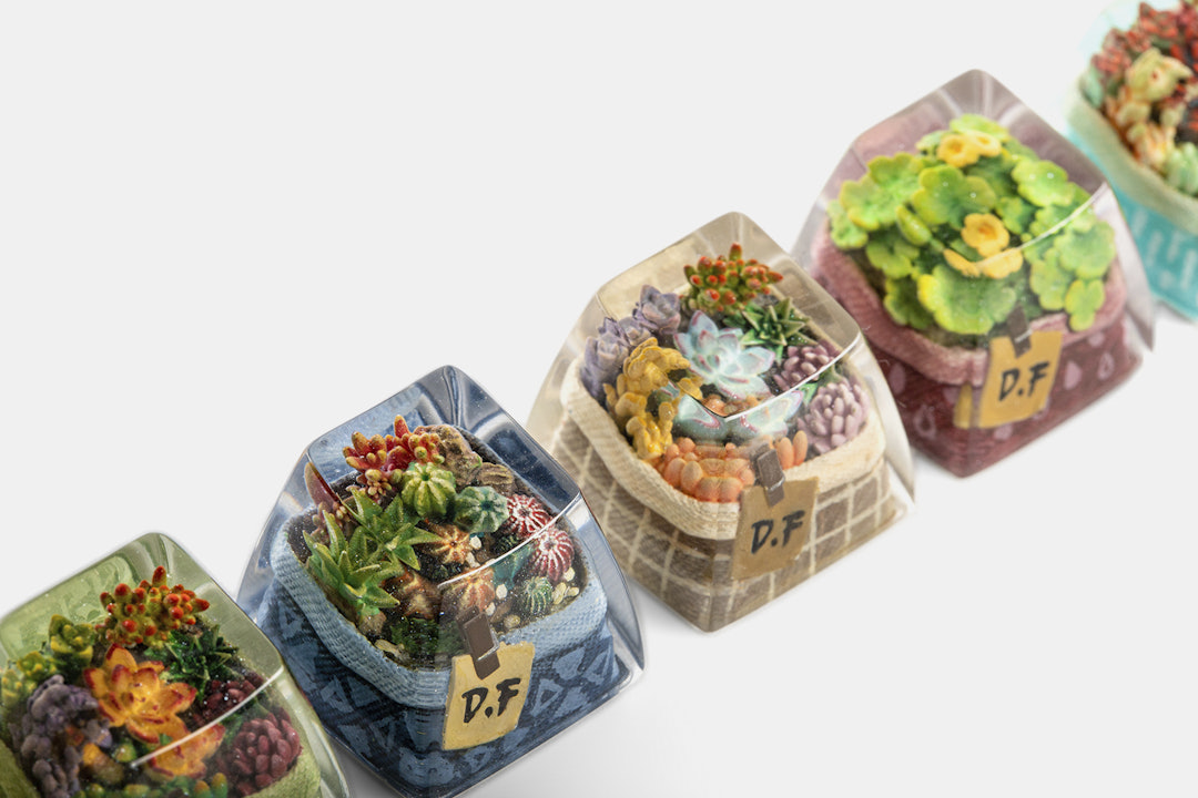 Dwarf Factory Terrarium Resin Artisan Keycap