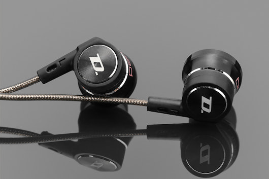 Dynamic Motion DM200H Hybrid IEM