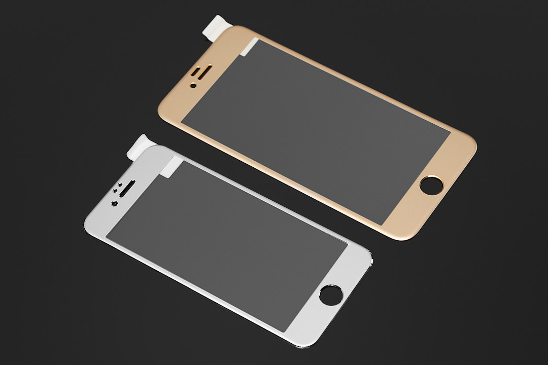 Edge-to-Edge iPhone Protection by Phantom Glass