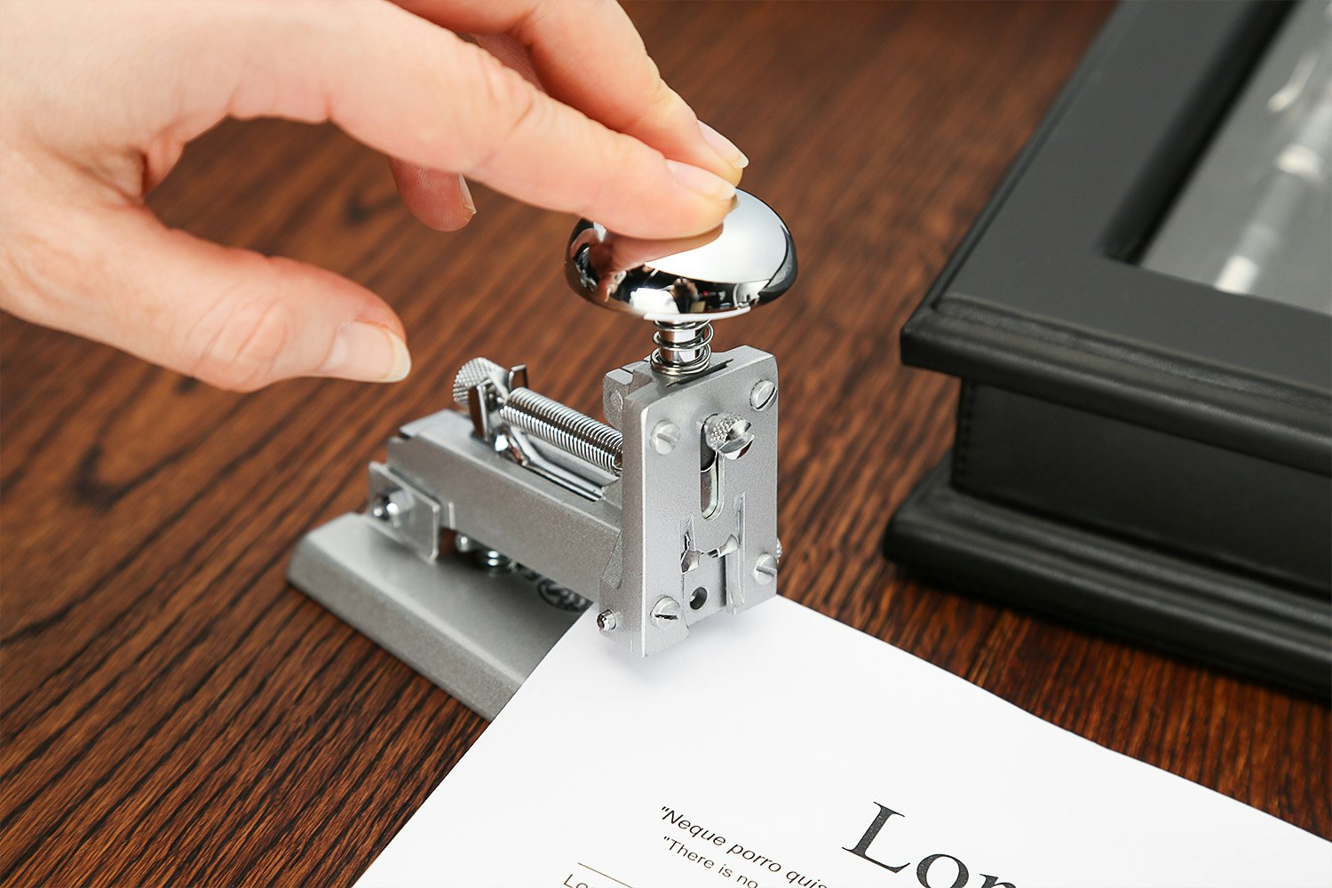 El Casco Luxury Small Desk Stapler