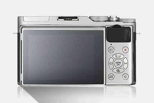 Fujifilm X-A3 Mirrorless Camera w/ 16–50mm Lens