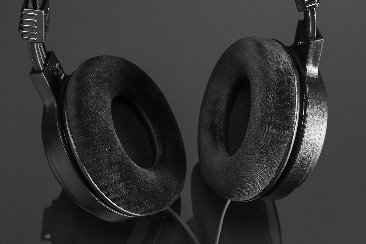 GermanMAESTRO GMP 400 & 450 Pro Headphones