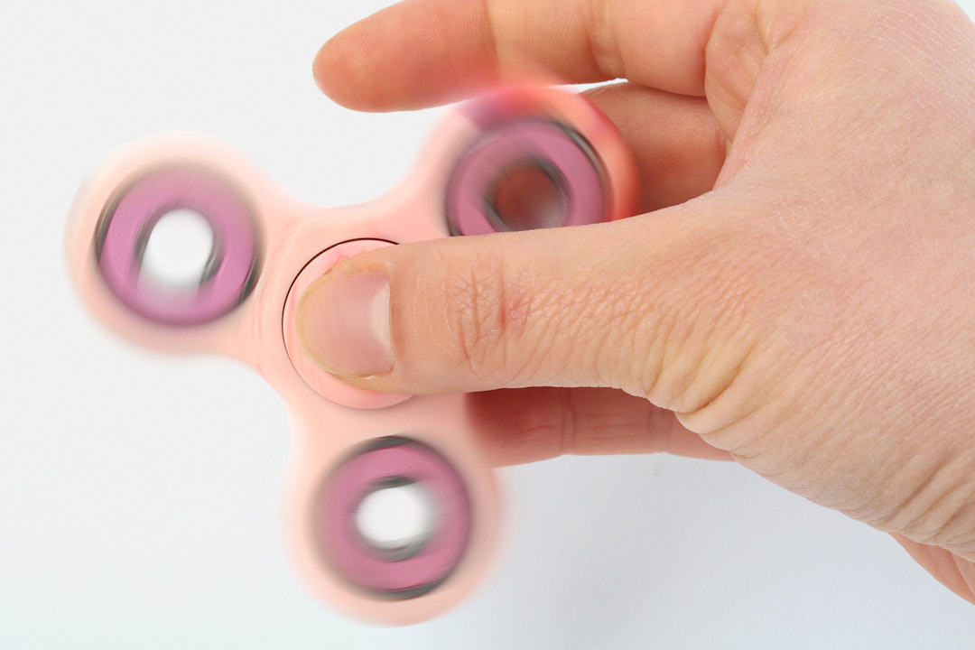 Giggle Hands Fidget Spinner: Marble Collection