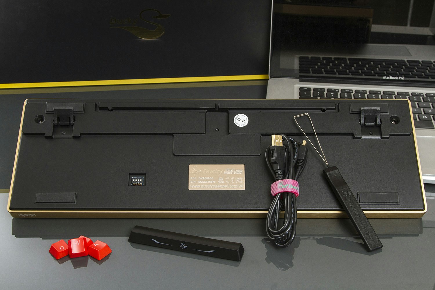 Ducky Shine 3 Gold Edition with Ducky Wrist Rest Mechanical Keyboards