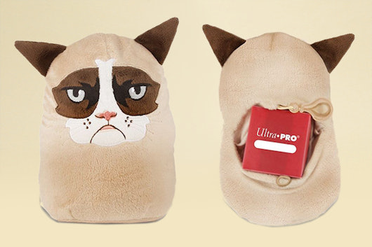 Grumpy Cat Ultra Pro Accessories Bundle