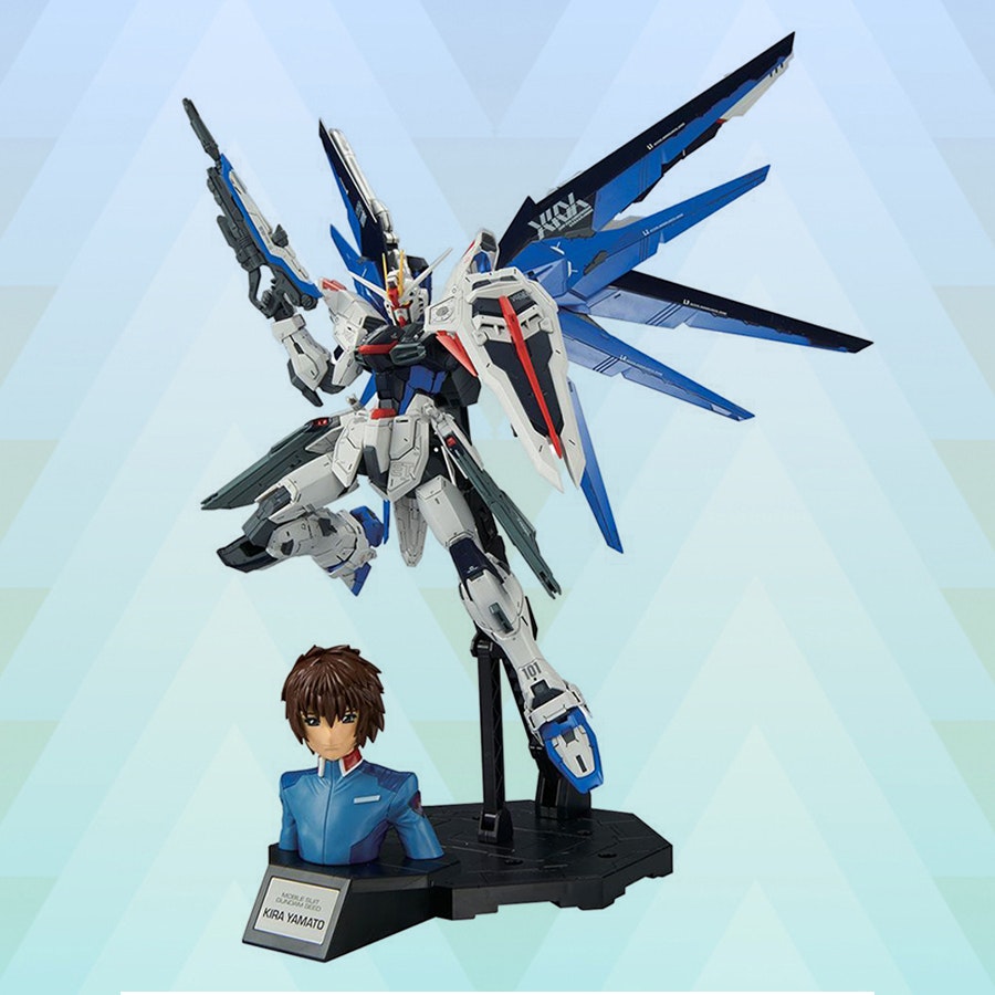 Gundam V2.0 Freedom & Kira Yamato MG (Preorder) | Miniatures | Drop