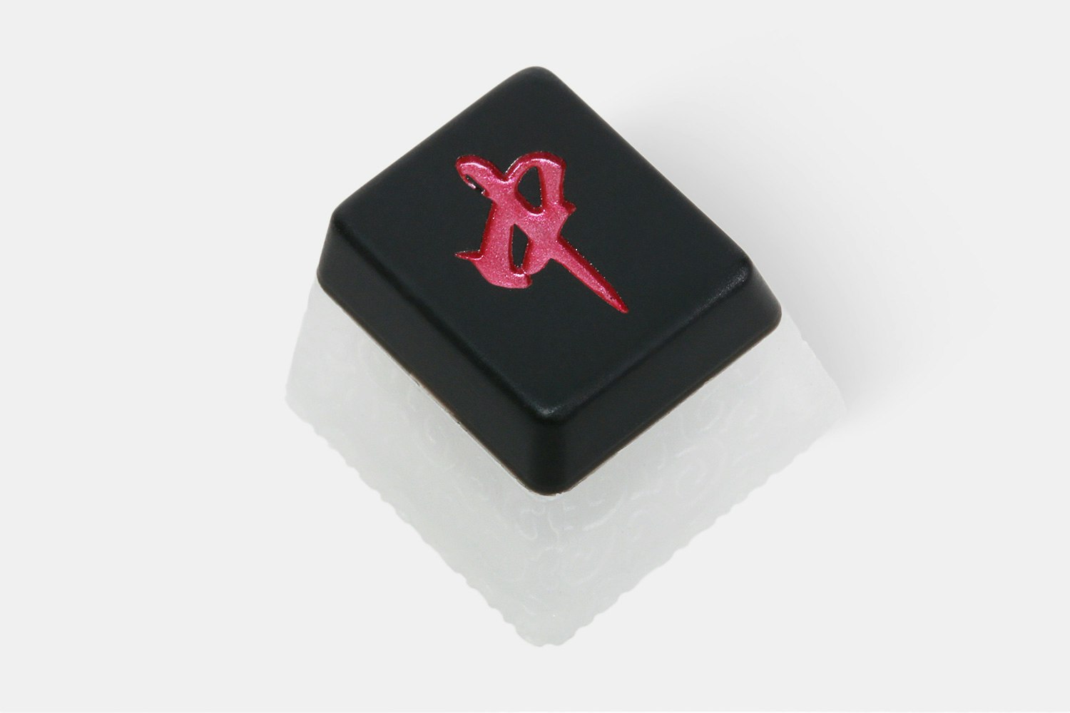 Center – black/translucent