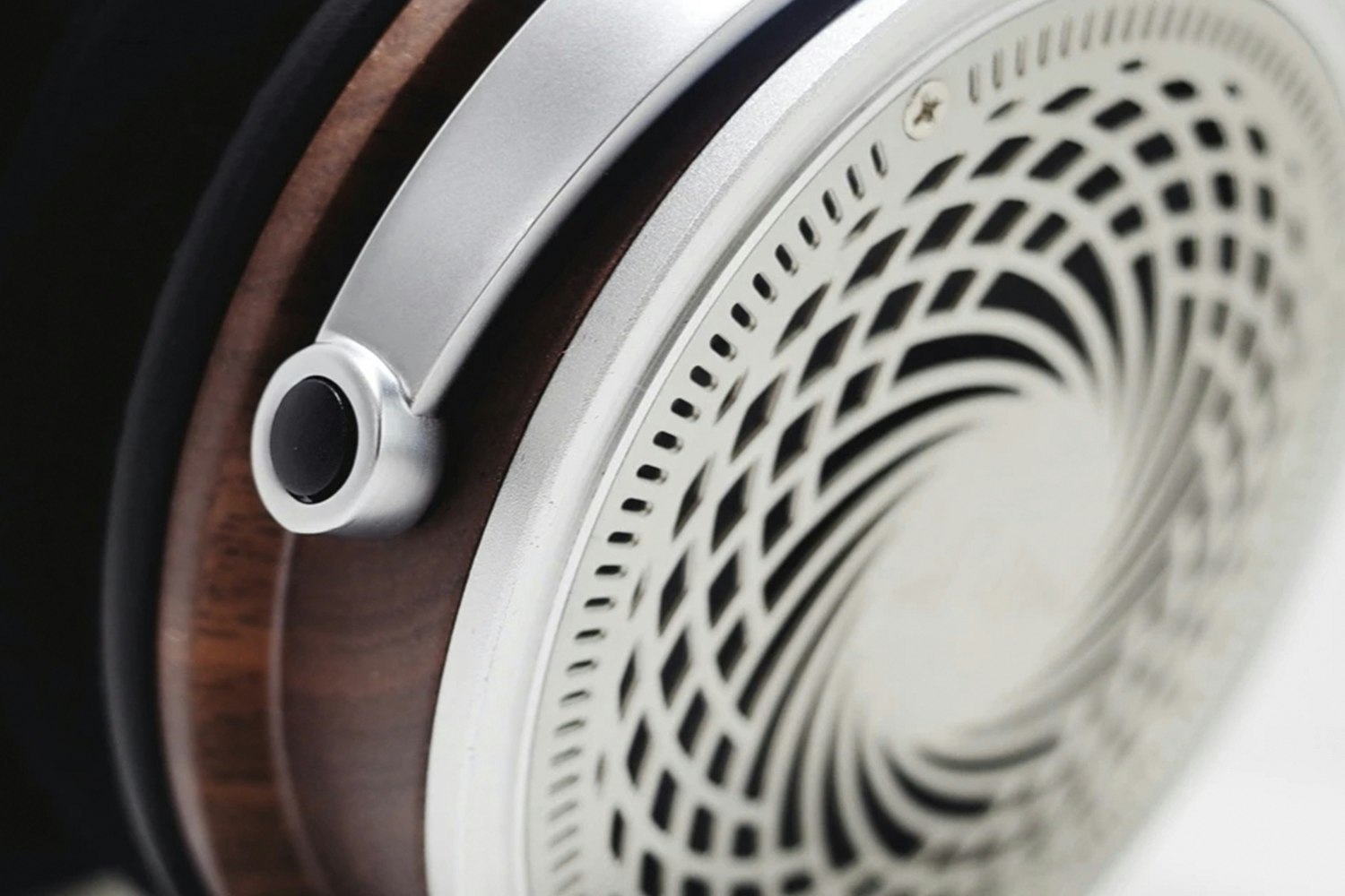 HarmonicDyne Helios Headphones