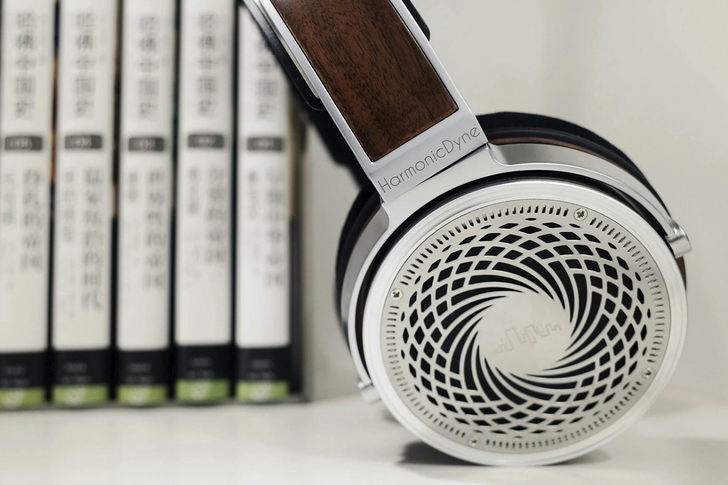 HarmonicDyne Helios Headphones