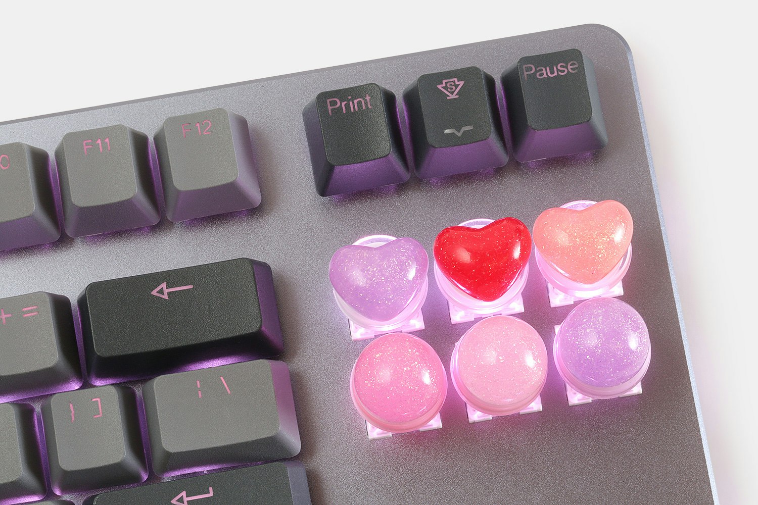 Heart & Soul Resin Novelty Keycaps (2-Pack)