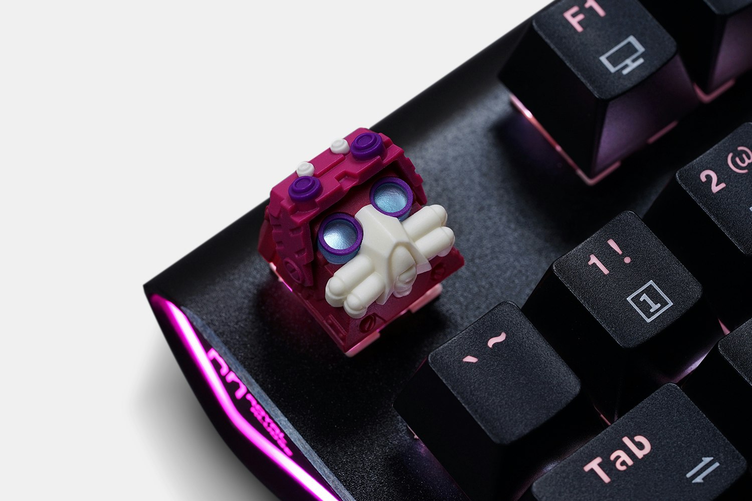 Hot Keys Project Artisan Raven Keycap