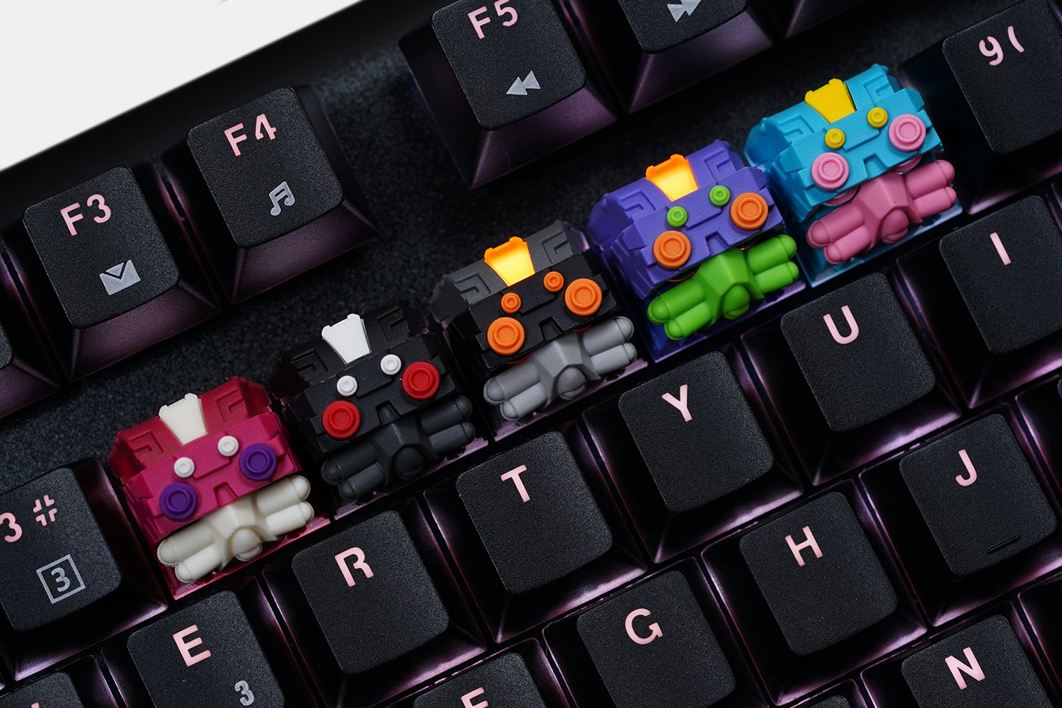 Hot Keys Project Artisan Raven Keycap