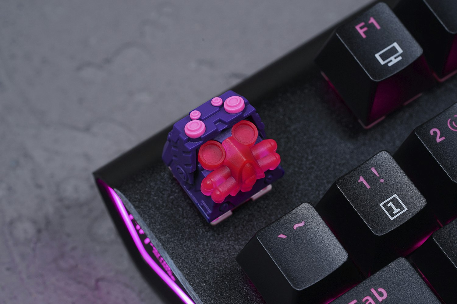 Hot Keys Project Raven Artisan Keycap