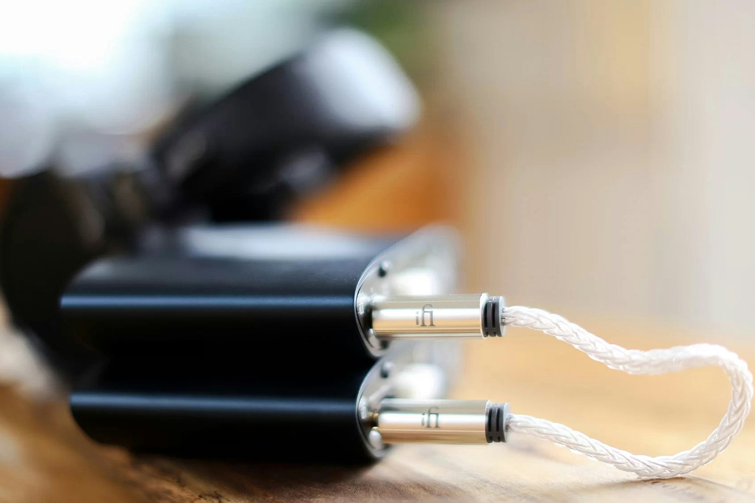 iFi Audio ZEN CAN MZ99 and Signature V1 DAC + Cable Bundle