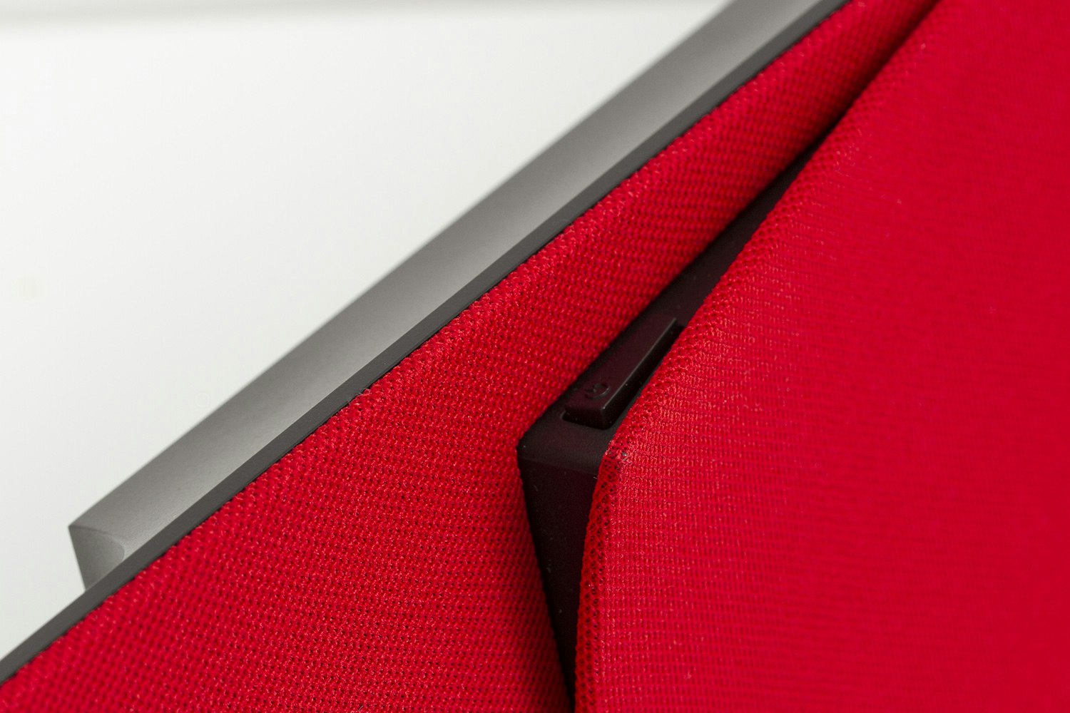 In2uit Filo Portable Electrostatic Speakers