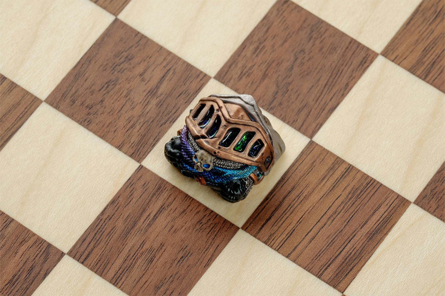 Jelly Key Crusader’s Gambit Artisan Keycap and Chessboard - Drop ...