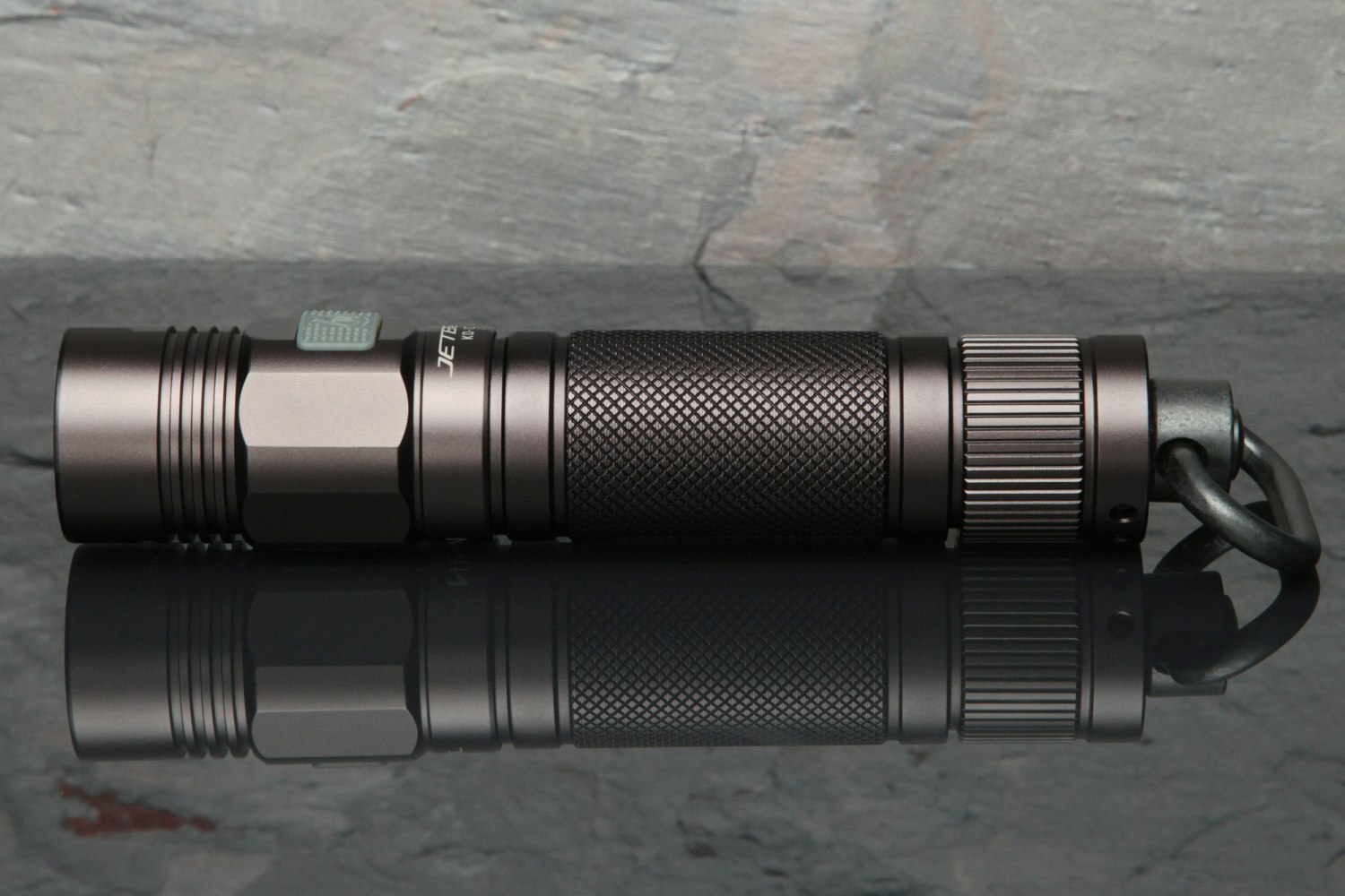 JETBeam KO01 Flashlight Bundle Price & Reviews Massdrop