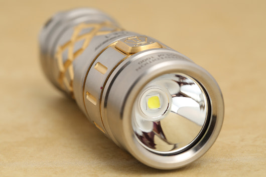 JETBeam TCE-1 Gold Flashlight Bundle