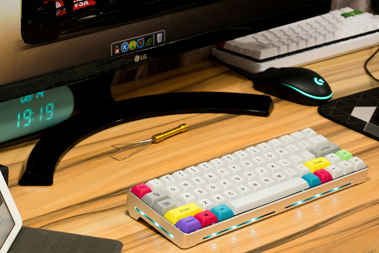 Keycool KC-SP64 Bluetooth Mini Mechanical Keyboard