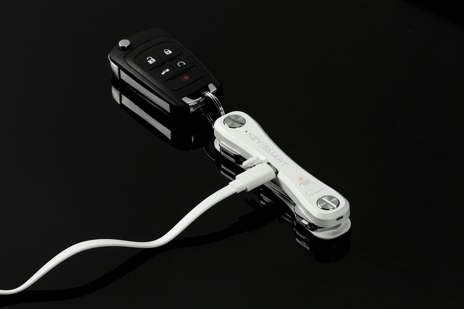 KeySmart Pro - Tile Tracker Smart Key Organizer with Bluetooth Key Finder Technology and Flashlight, Compact Key Holder for Women and Men, Attach Car Key Fob or Mini Tools (up to 10 Keys) - Thumbnail 4