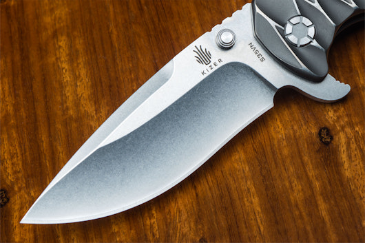 Kizer Ki401B1 Textured Titanium Folding Knife