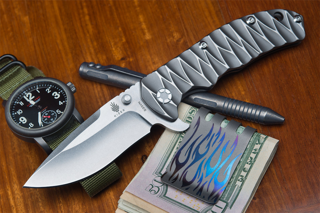 Kizer Ki401B1 Textured Titanium Folding Knife