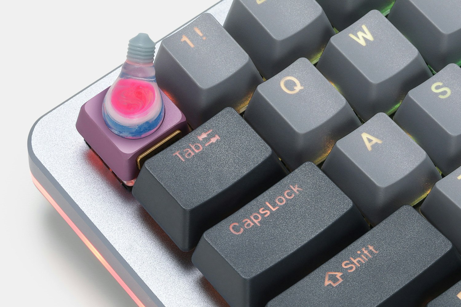 M.7 Bulb Aluminum Artisan Keycap