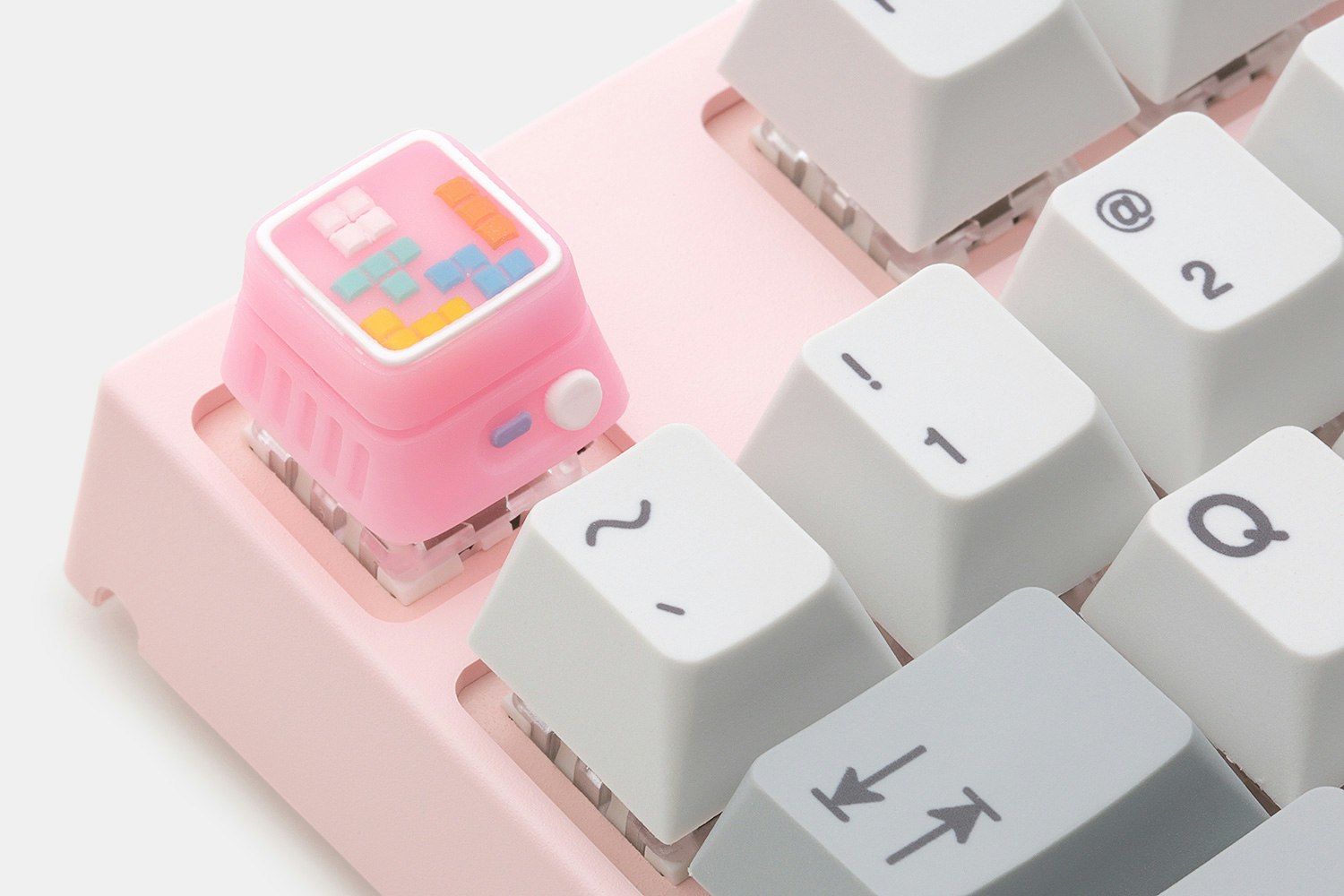 M.7 Retro Artisan Keycap