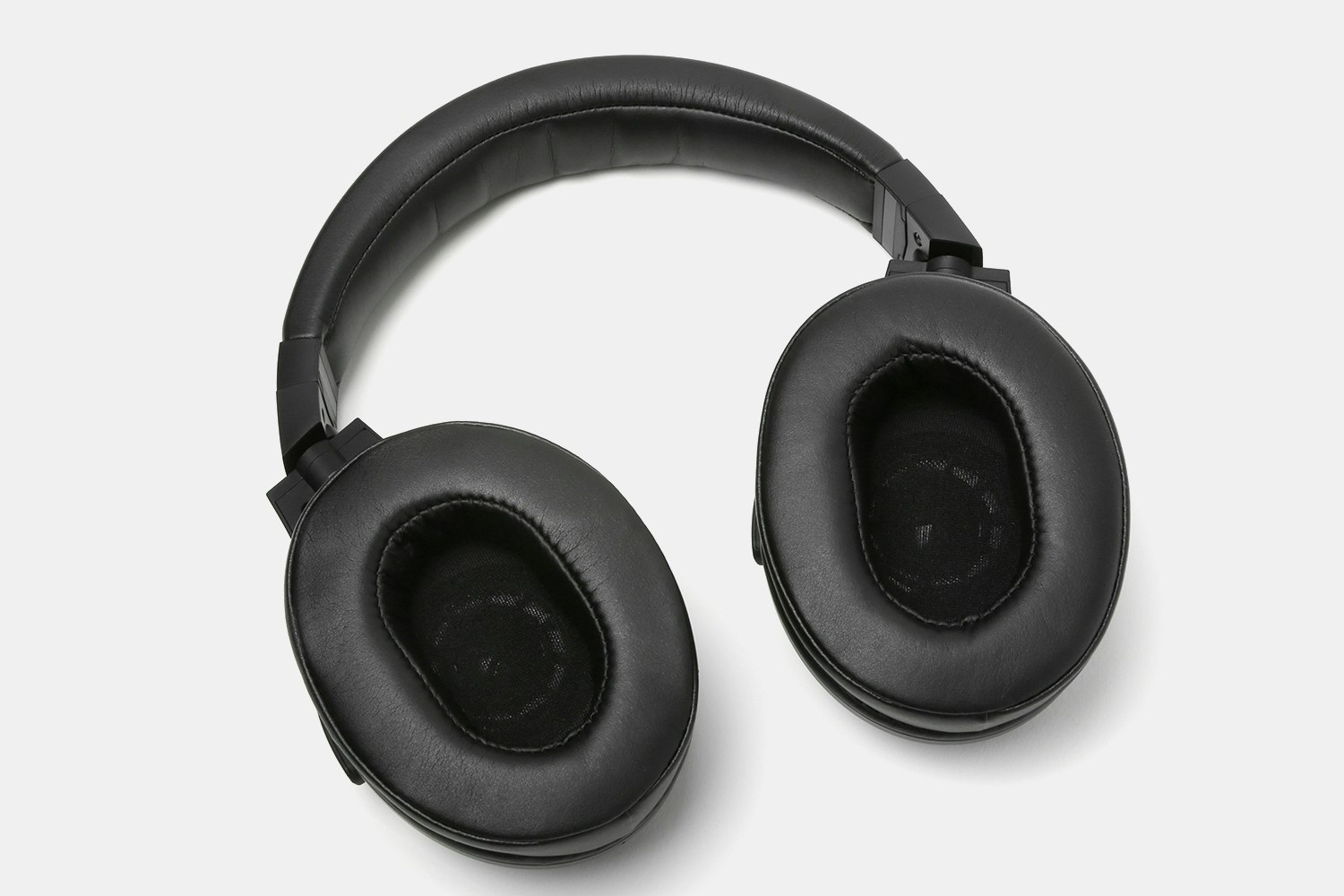 M&O MOOH-BE00BT Headphones
