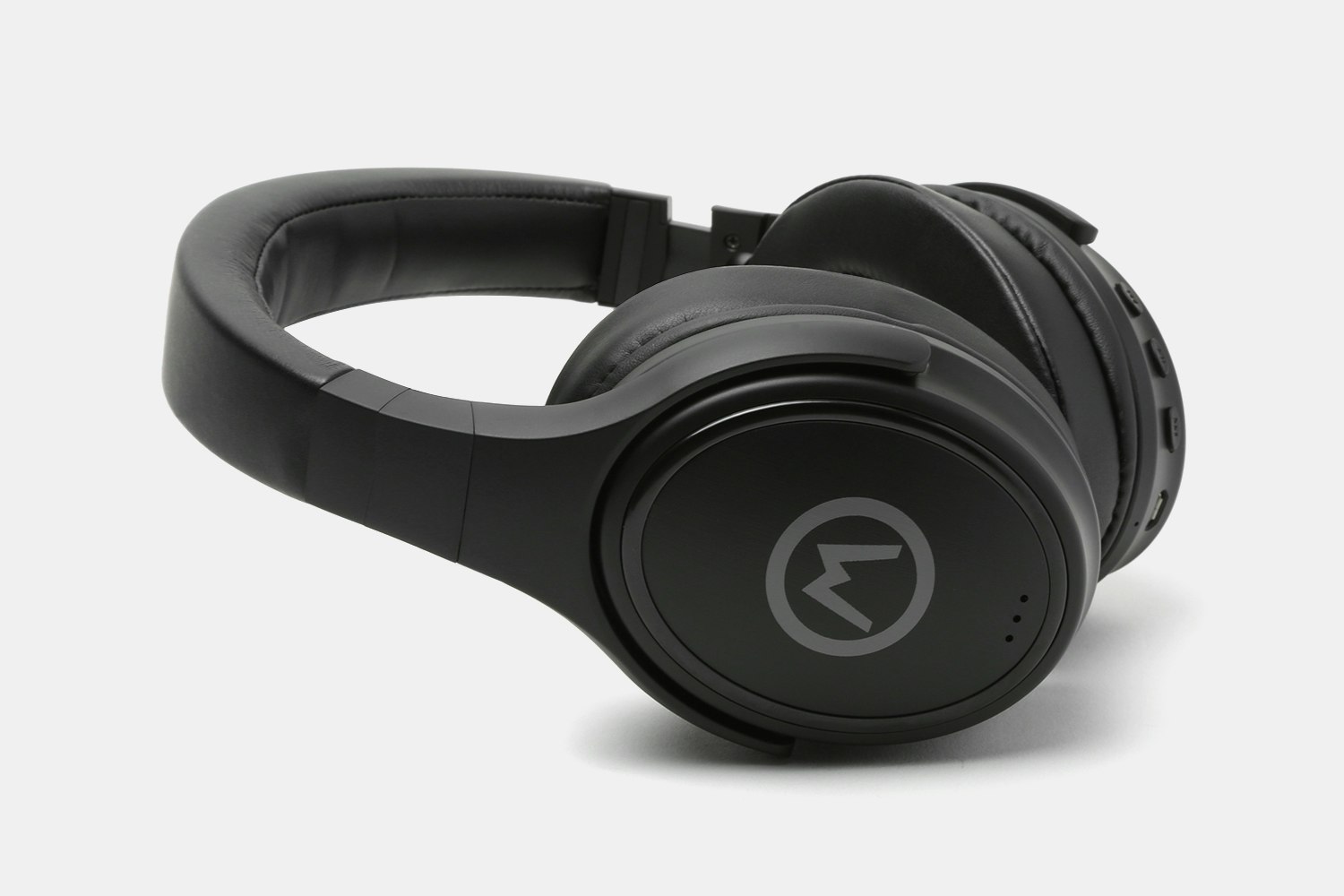 M&O MOOH-BE00BT Headphones