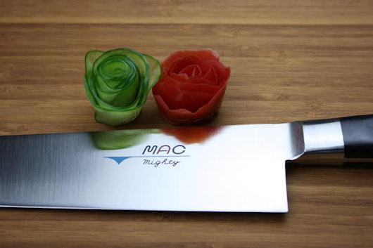 Mac Knife Professional Chef's Knife, 8-1/2-Inch