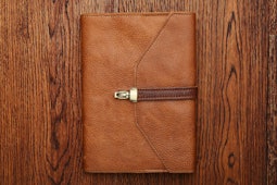 Cuoio (with vintage brown band)