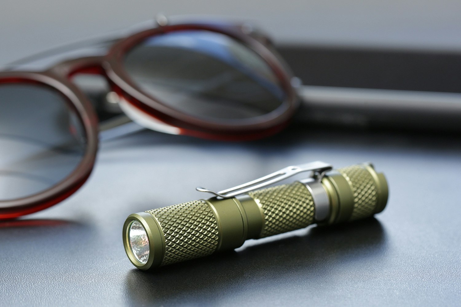 Drop Aluminum AAA Flashlight