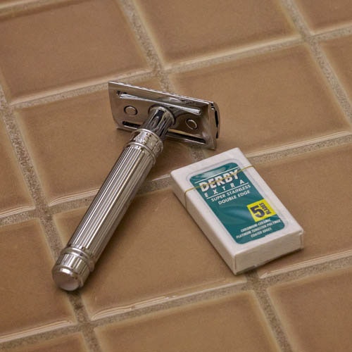 Edwin Jagger DE89 Safety Razor Details Drop