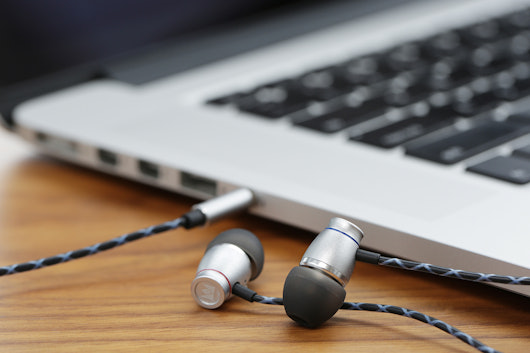 Massdrop x Noble Luxe In-Ear Monitors