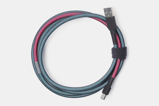 Mechcables Miami Dolch Custom-Sleeved USB Cable
