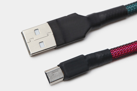 Mechcables Miami Dolch Custom-Sleeved USB Cable