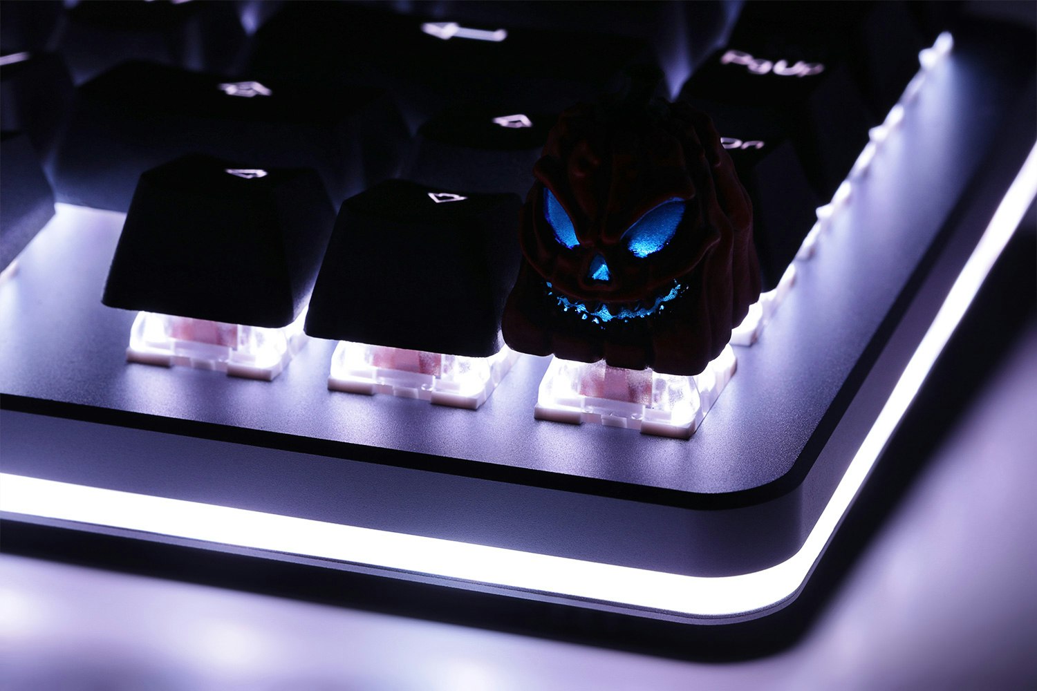 MEMEDA Scary Night Artisan Keycap