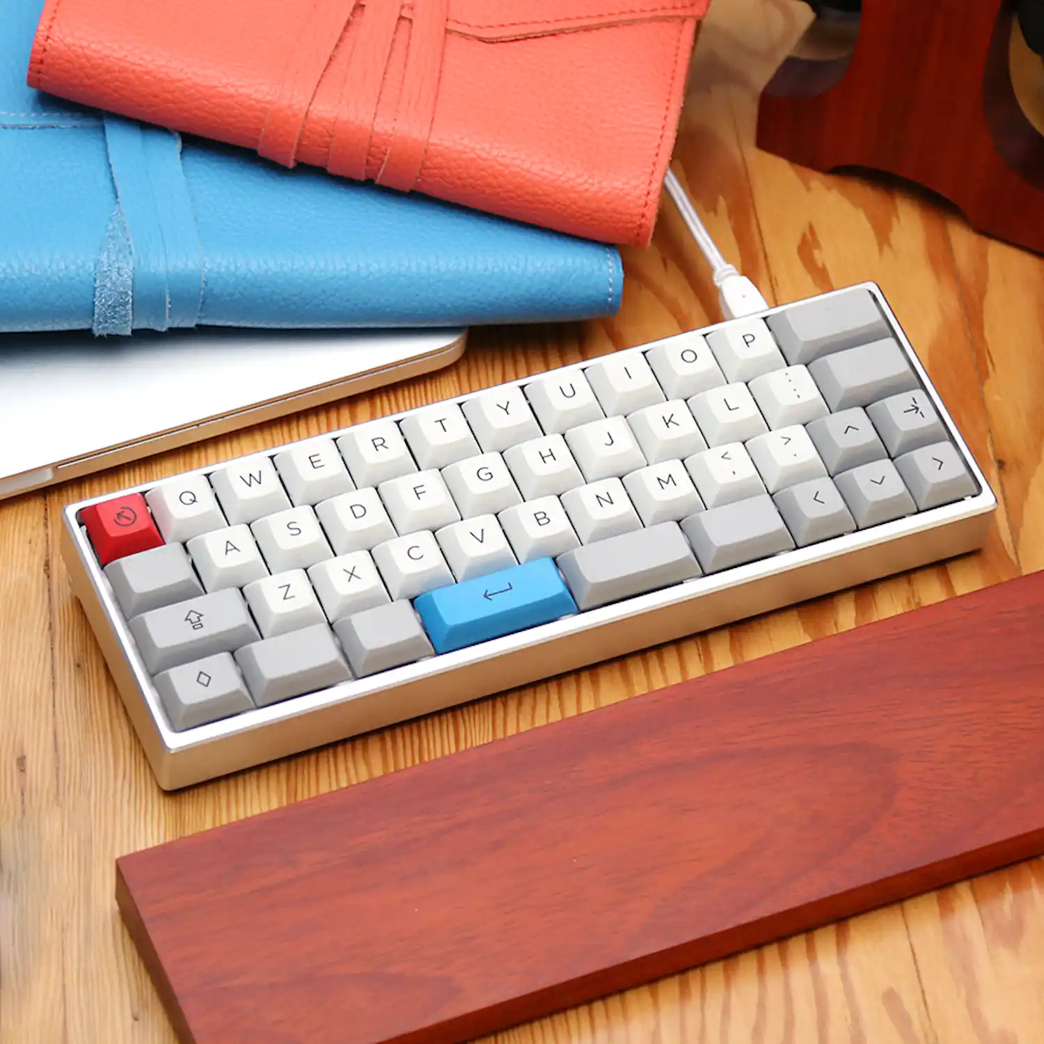 The MiniVan Custom Mechanical Keyboard Kit | Mechanical Keyboards ...
