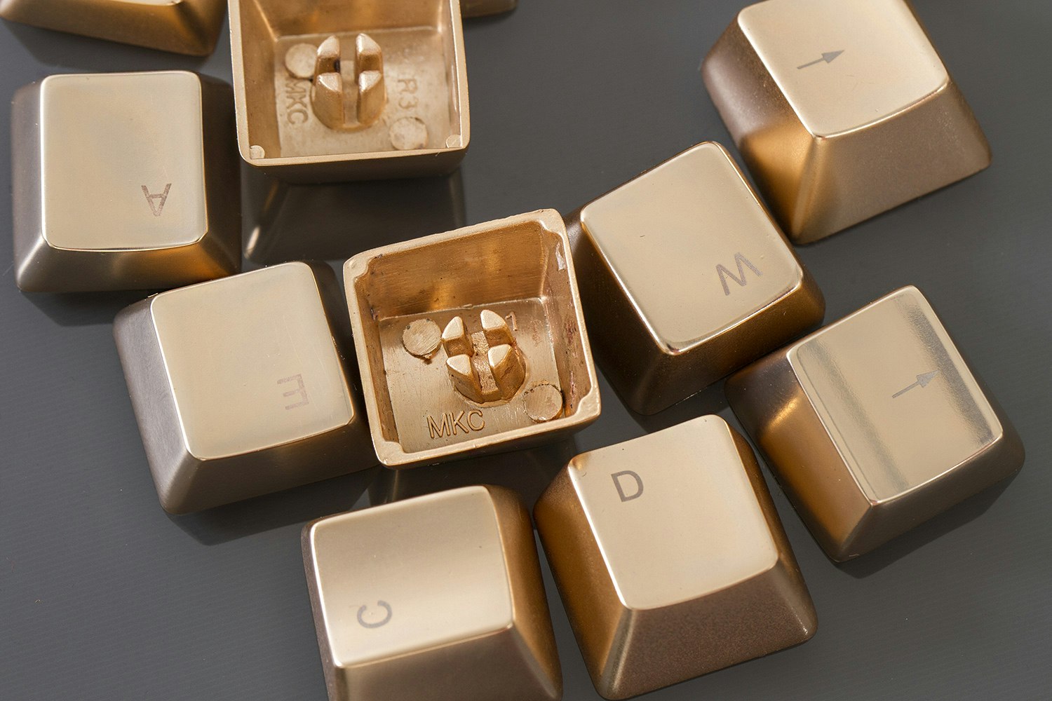 MKC Zinc Gold Tone 37 Keyset