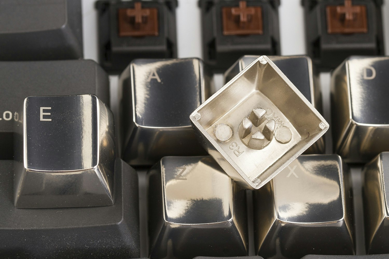 MKC Zinc Silver Tone 37 Keyset