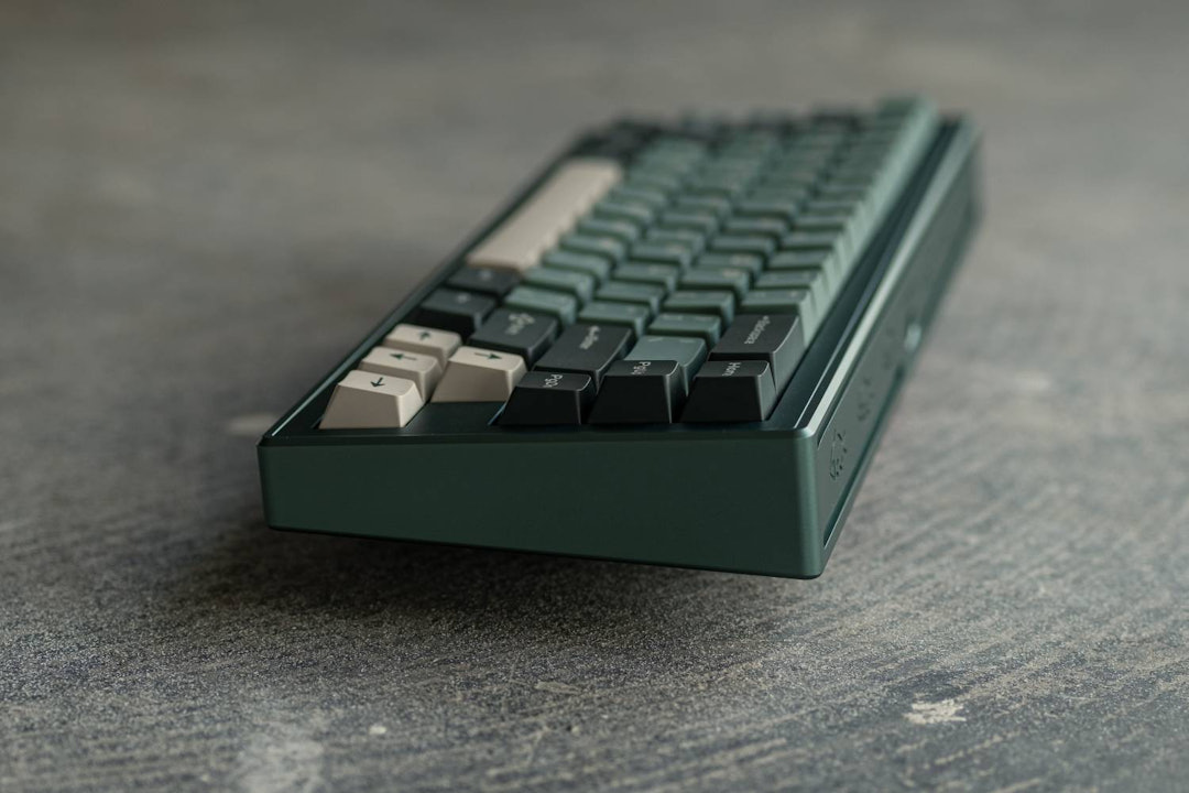 MOMOKA Zoo65 Barebones Gasket Mount Keyboard Kit