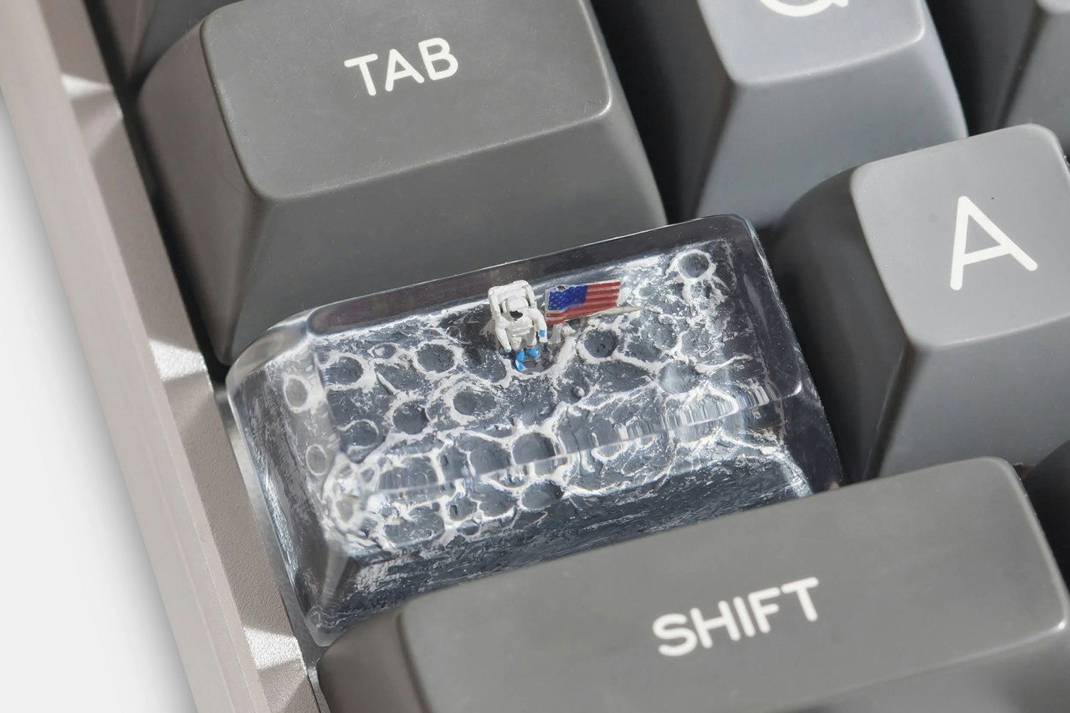 Moon Key Eagle Has Landed Artisan Keycap