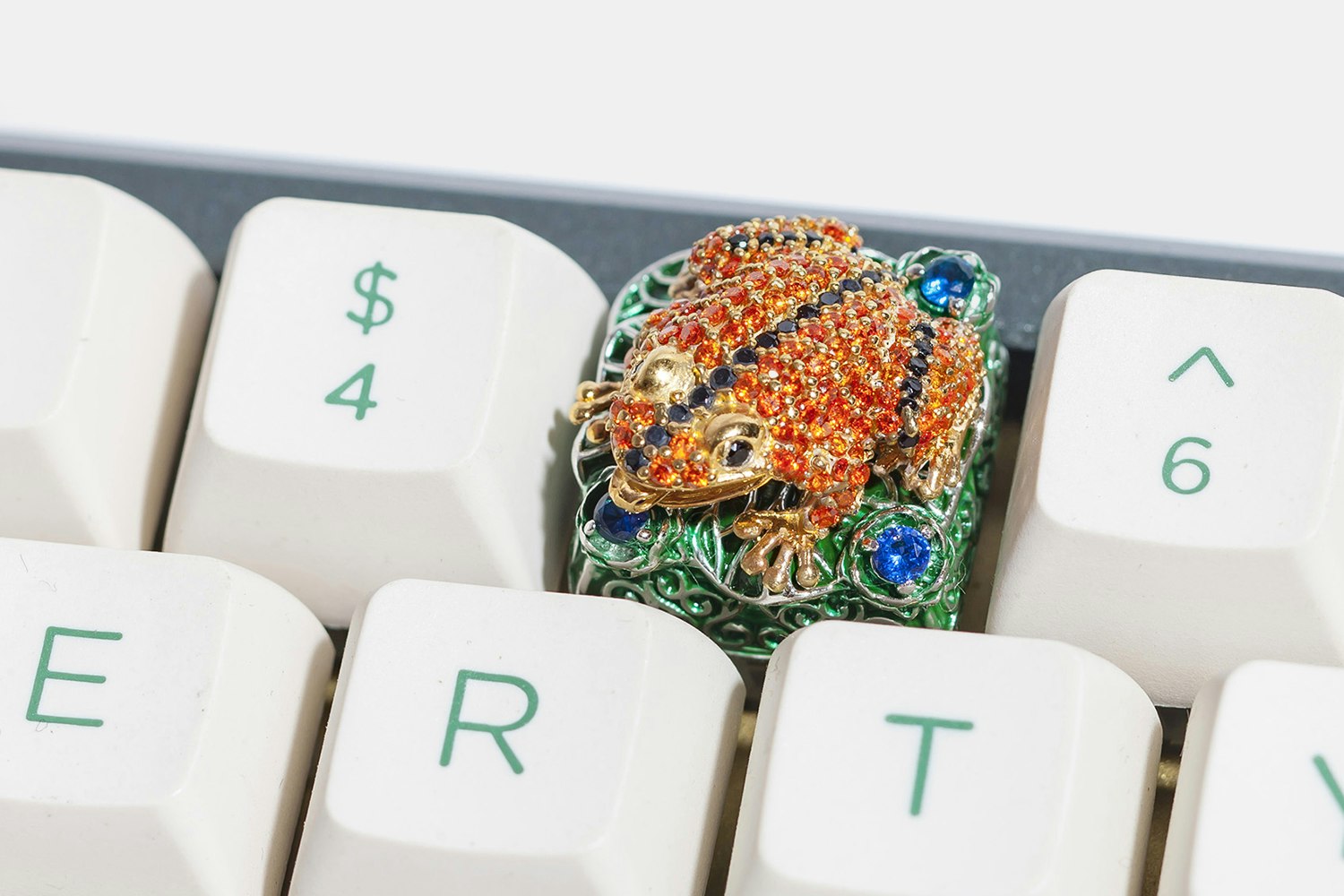 Moon Key Luxury Poison Dart Frog Metal Artisan Keycap